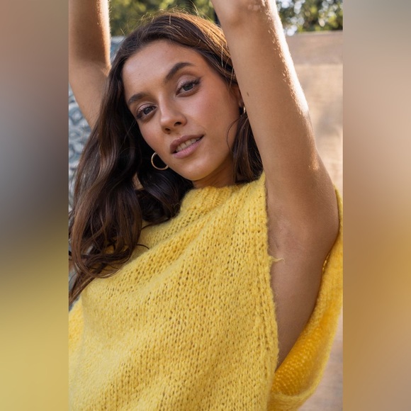 Vintage 60s Inspired David Gary Golden Sleeveless Sweater Vest - Picture 1 of 6